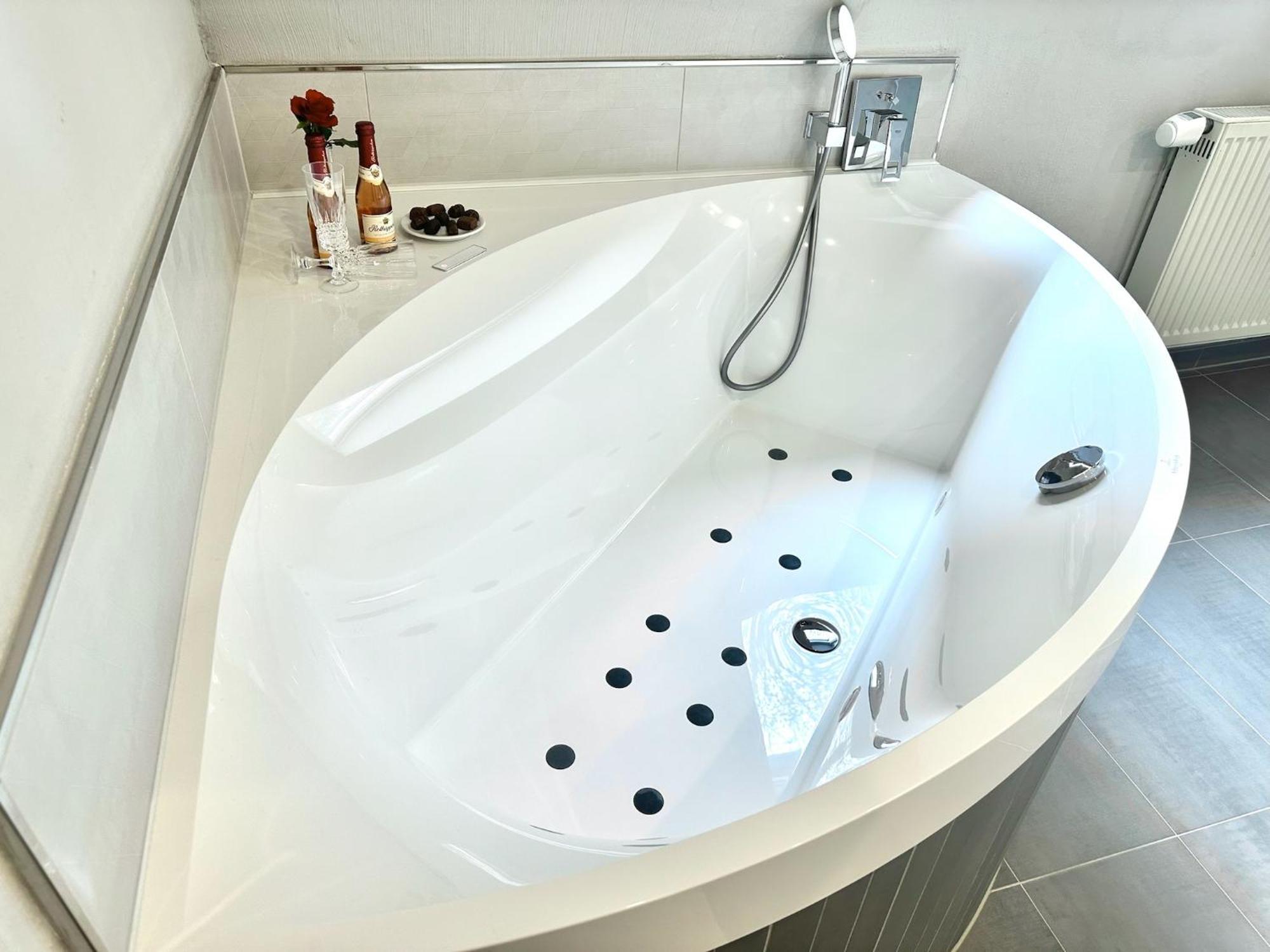 Apartment 65qm Luxus Mit Whirlpool Uni Naehe