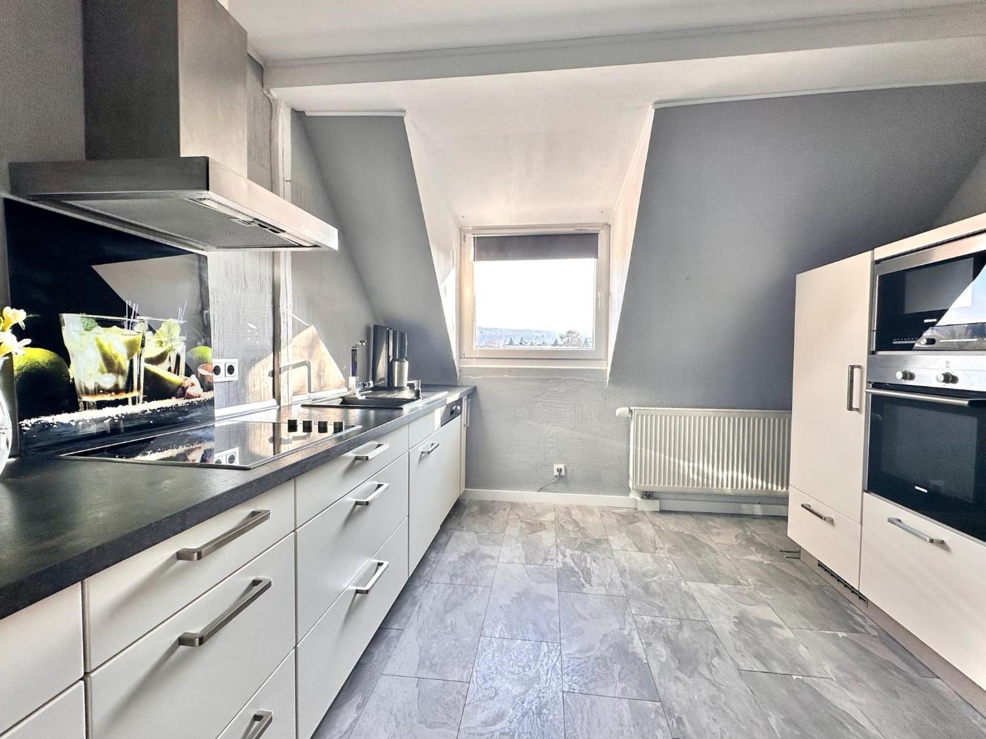 65qm Luxus Mit Whirlpool Uni Naehe *