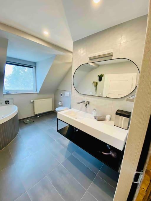 Apartment 65qm Luxus Mit Whirlpool Uni Naehe Saarbruecken